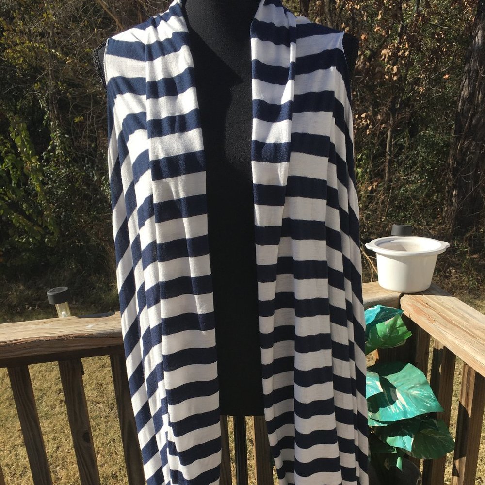 cardigan - Picture 4 of 4